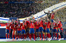 贝蒂斯官方推出火影忍者联名球衣，正反面均印着漩涡鸣人.